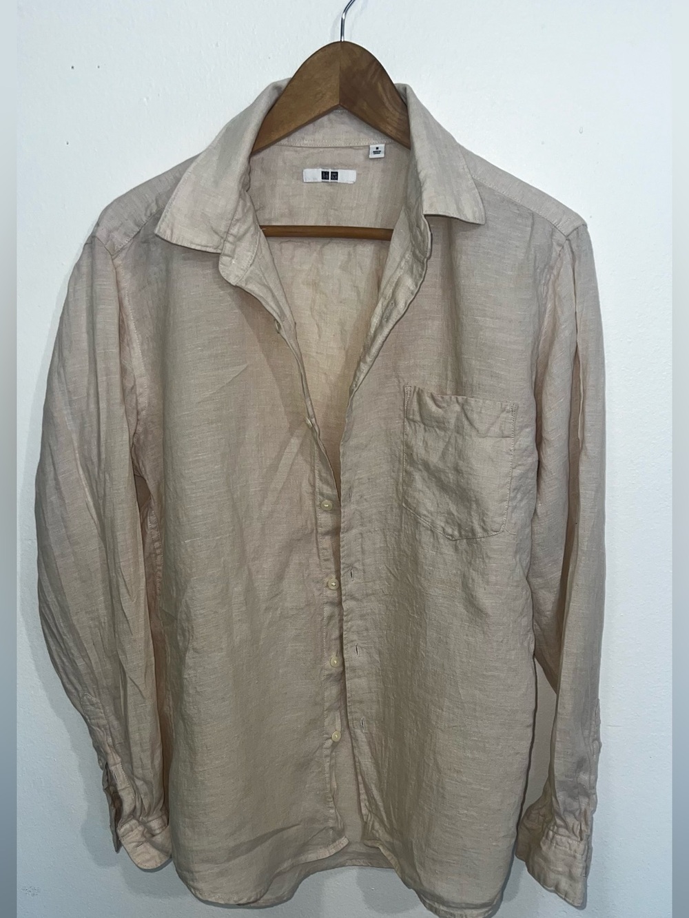 Uniqlo Men's Casual Beige Button-Down Linen Shirt